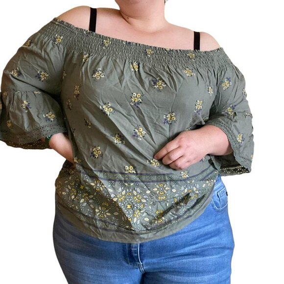 Maurices Tops - Maurices Floral Off the Shoulder Top Size 1x